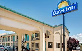 Days Inn By Wyndham Еспаньола Exterior photo