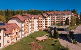 Bergresort Gerlitzen By Alps Resorts Трефен Exterior photo