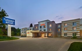 Fairfield Inn & Suites By Marriott Бари Exterior photo