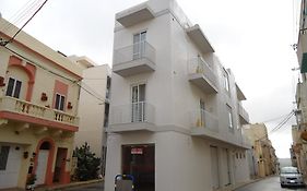 Shamrock Flats Apartment Mellieħa Exterior photo