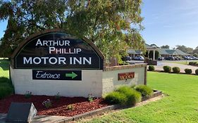 Arthur Phillip Motor Inn Кауес Exterior photo