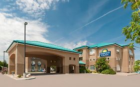 Days Inn & Suites By Wyndham Брандън Exterior photo