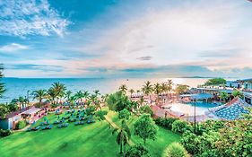 Pinnacle Grand Jomtien Resort And Beach Club - Sha Extra Plus На Джомтиен Exterior photo
