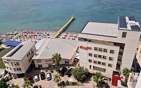 Aragosta Hotel & Restaurant Драч Exterior photo