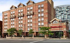 Hampton Inn By Hilton Boston/Кеймбридж Exterior photo