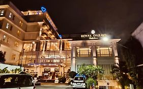 Royal Darmo Malioboro Hotel Джокякарта Exterior photo