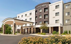 Courtyard Missoula Hotel Exterior photo