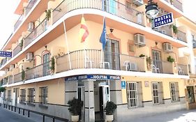 Hostal Italia Фуeнхирола Exterior photo