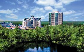 Great Cedar At Foxwoods Hotel Ледярд Сентър Exterior photo