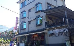 Sun Moon Flower Homestay Ючи Exterior photo