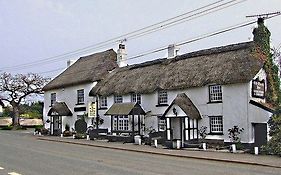 The Old Thatch Inn Ексетър Exterior photo