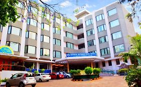 Ashraya International Hotel Бангалор Exterior photo