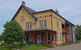 Auberge Le Voyageur Villa Монт-Тремблант Exterior photo