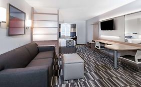 Microtel Inn & Suites By Wyndham - Пен Ян Exterior photo