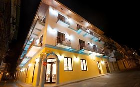 Tantalo Hotel - Kitchen - Roofbar Панама Сити Exterior photo