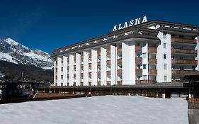 Hotel Alaska Cortina Кортина д'Ампецо Exterior photo