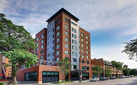 Hyatt House Chicago/Evanston Hotel Exterior photo