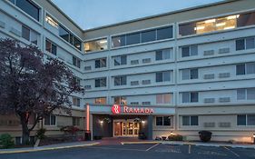 Ramada By Wyndham Downtown Спокейн Exterior photo