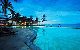 Sutra Beach Resort, Terengganu Merang Exterior photo