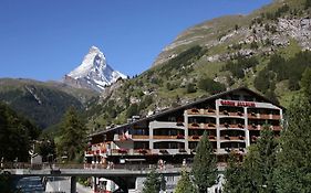 Swiss Alpine Hotel Allalin Цермат Exterior photo
