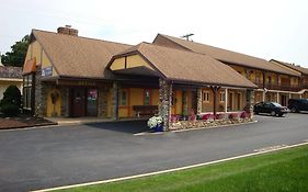 Soudersburg Inn & Suites Lancaster Ронкс Exterior photo