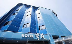 Elin Hotel Чеджу Exterior photo