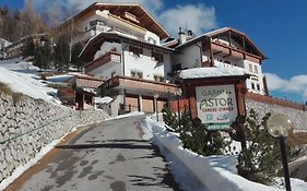 Garni Astor Hotel Арабба Exterior photo