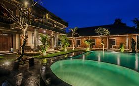 The Lumbung Jaya By Uniquecations Hotel Тегалаланг Exterior photo