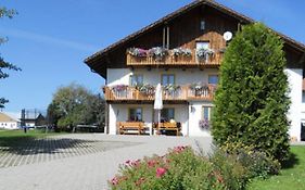 Der Bauernhof Beim Bergler Villa Нойрайхнау Exterior photo