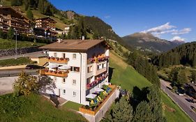 Garni Bellavista Hotel Арабба Exterior photo