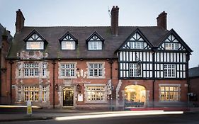 The Wheatsheaf Hotel, Сандбах Exterior photo