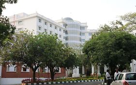 Kstdc Kumarakrupa Hotel Бангалор Exterior photo
