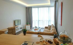 The Stay Furnished Apartments Дбайе Exterior photo