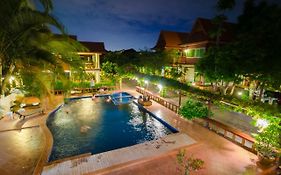 Avila Resort Pattaya Джомтиен Бийч Exterior photo
