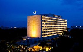 Taj Coromandel Hotel Ченай Exterior photo