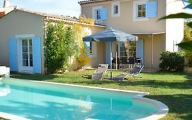 Lagrange Vacances - Le Clos Savornin Saint-Saturnin-les-Apt Exterior photo