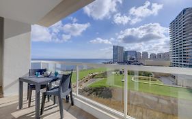 Apartment With Stunning Seaviews Слима Exterior photo