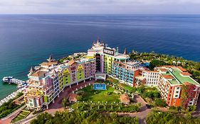 Merit Crystal Cove Hotel Casino & Spa Кирения Exterior photo