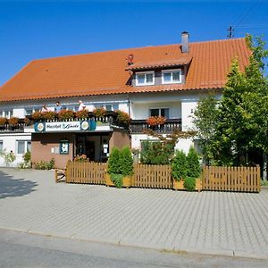 Landgasthof Linde Hotel Дегенхаузертал Exterior photo