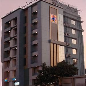 Hotel Sampoorna Мумбай Exterior photo
