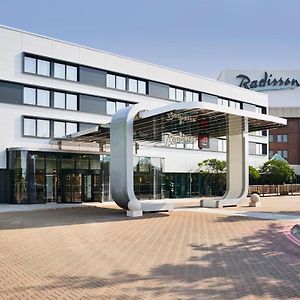 Radisson Hotel And Conference Centre London Heathrow Хилингдън Exterior photo