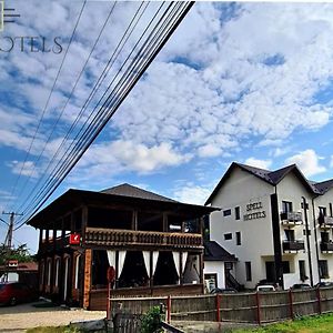 Spell Hotels Capatineni-Paminteni Exterior photo