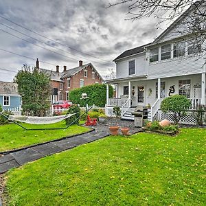 Unique And Historic Home Walk To Lake Champlain Платсбърг Exterior photo