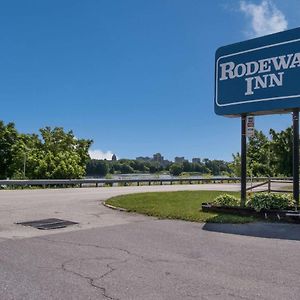 Rodeway Inn Wormleysburg - Харисбърг Exterior photo