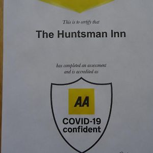 The Huntsman Inn Холмфирт Exterior photo