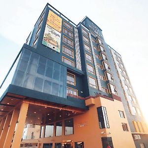 Rivertel Hotel Телук Интан Exterior photo