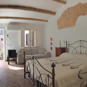 La Casetta Nel Borgo Bed & Breakfast Фаенца Exterior photo