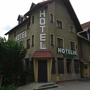 Hotelik Warmia -Pensjonat, Hostel Лидзбарк Вармински Exterior photo
