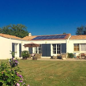 Chambre D'Hote La Riviere Morin Bed & Breakfast La Caillère Exterior photo