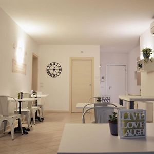 Il Sorriso Bed & Breakfast Неграр Exterior photo